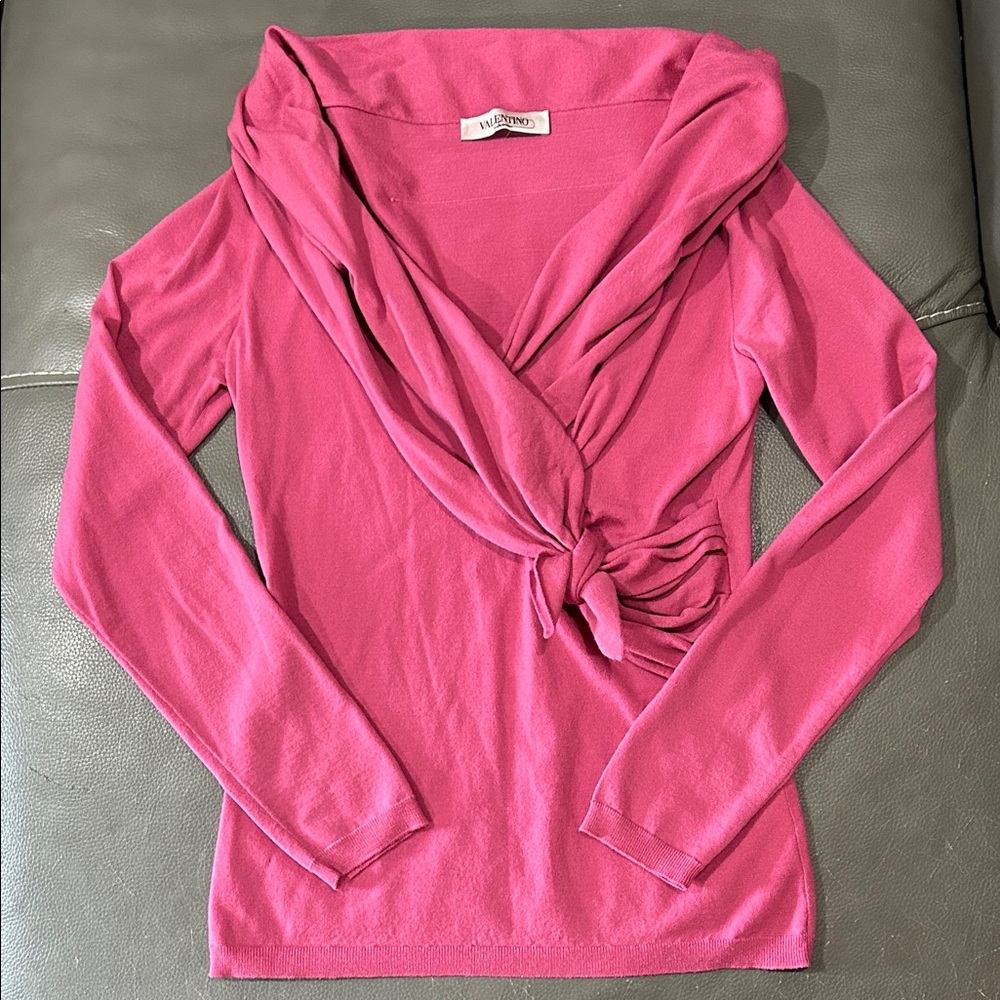 Valentino Pink Long Sleeve Faux Wrap Top EUC see measurements. Fleece wool! Soft